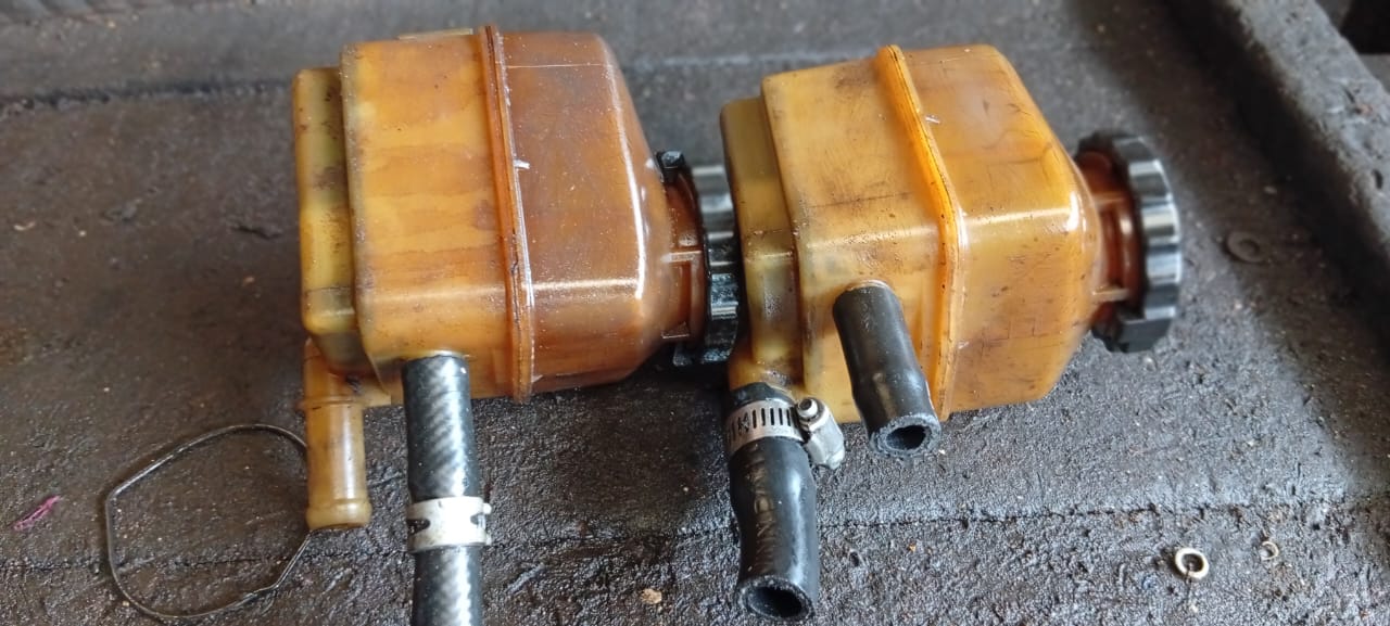 Power steering cup 2.4