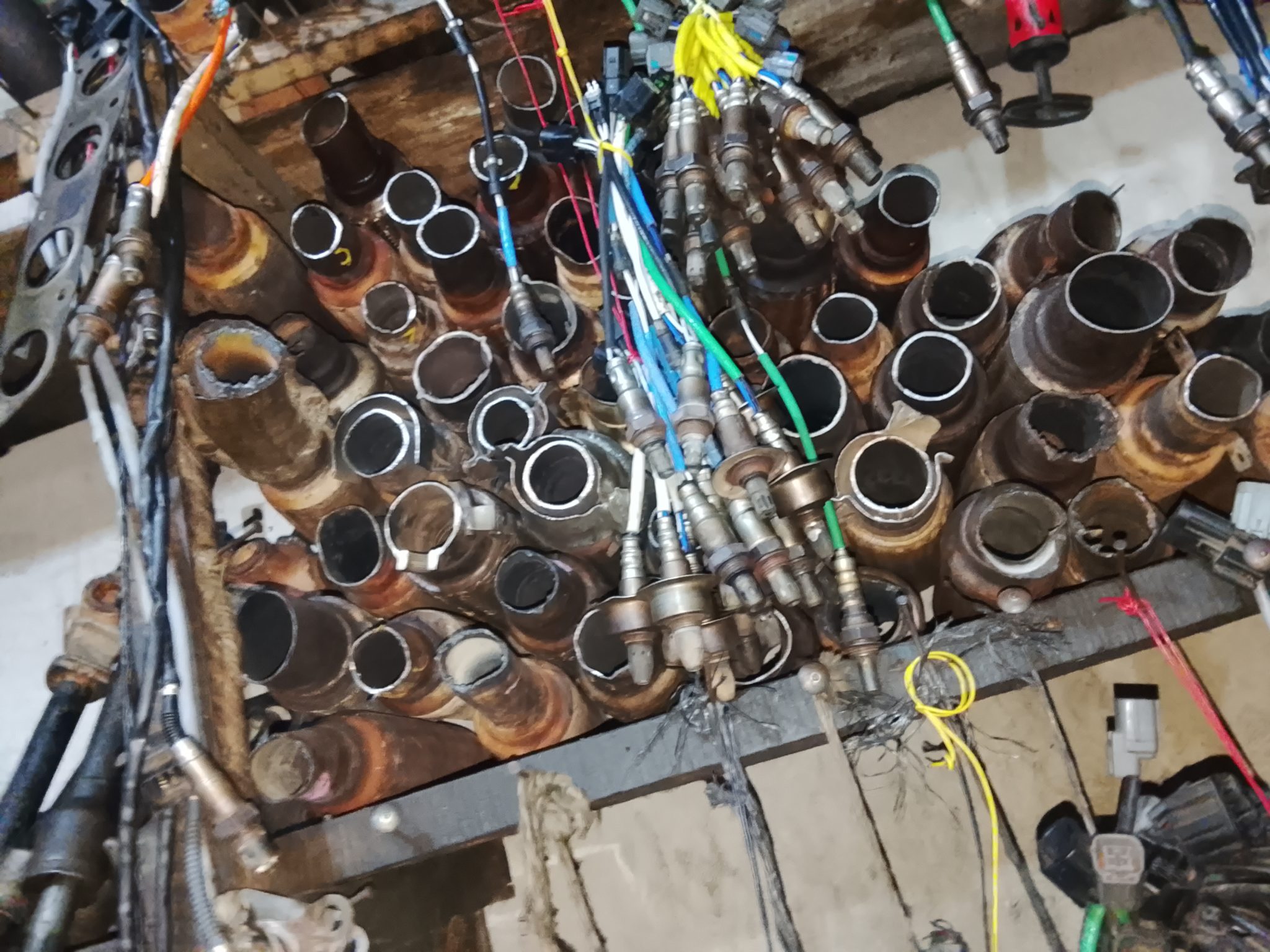 Oxygen sensor exhaust catalyst exhaust net exhaust pot photo 2