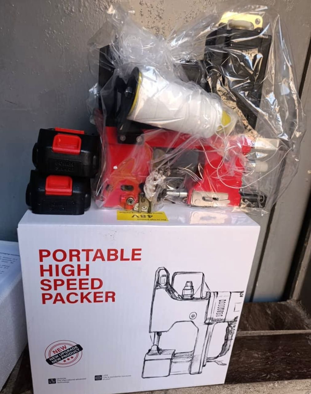 Rechargeable bag closer